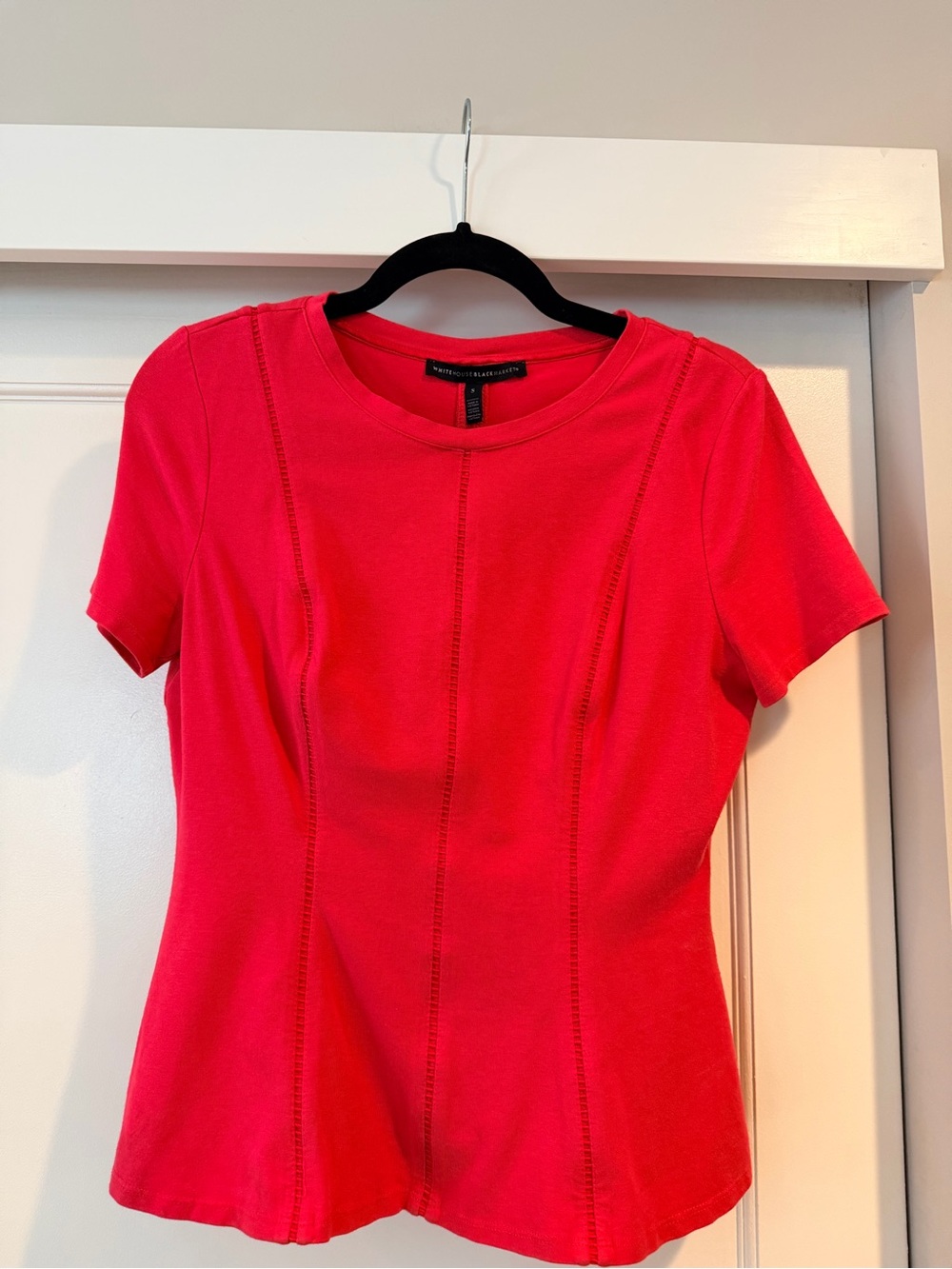 White House Black Market Short-Sleeve Coral Seamed, Fitted Peplum Tee Size Small